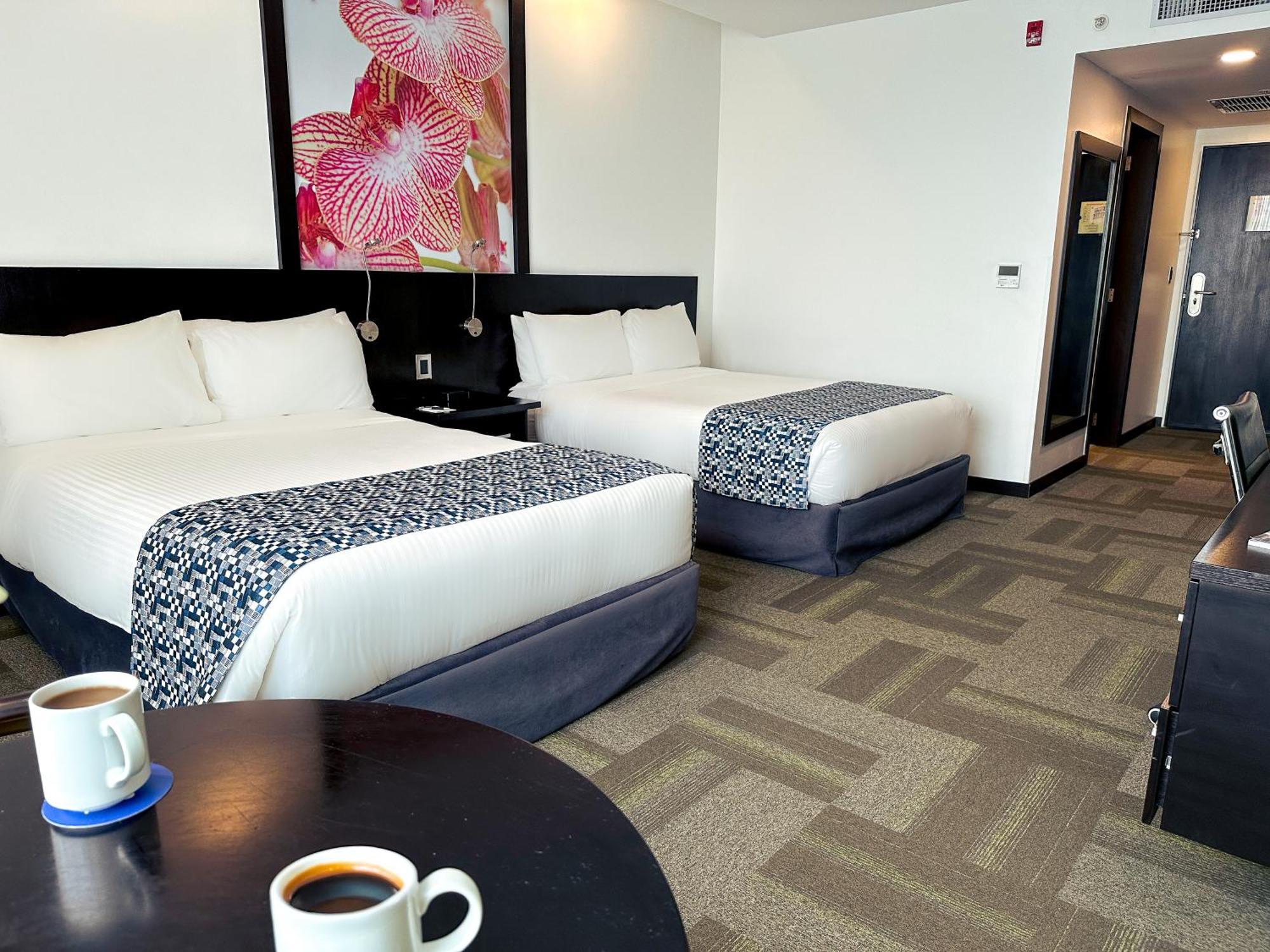 Wyndham Quito Airport Hotell Puembo Exteriör bild