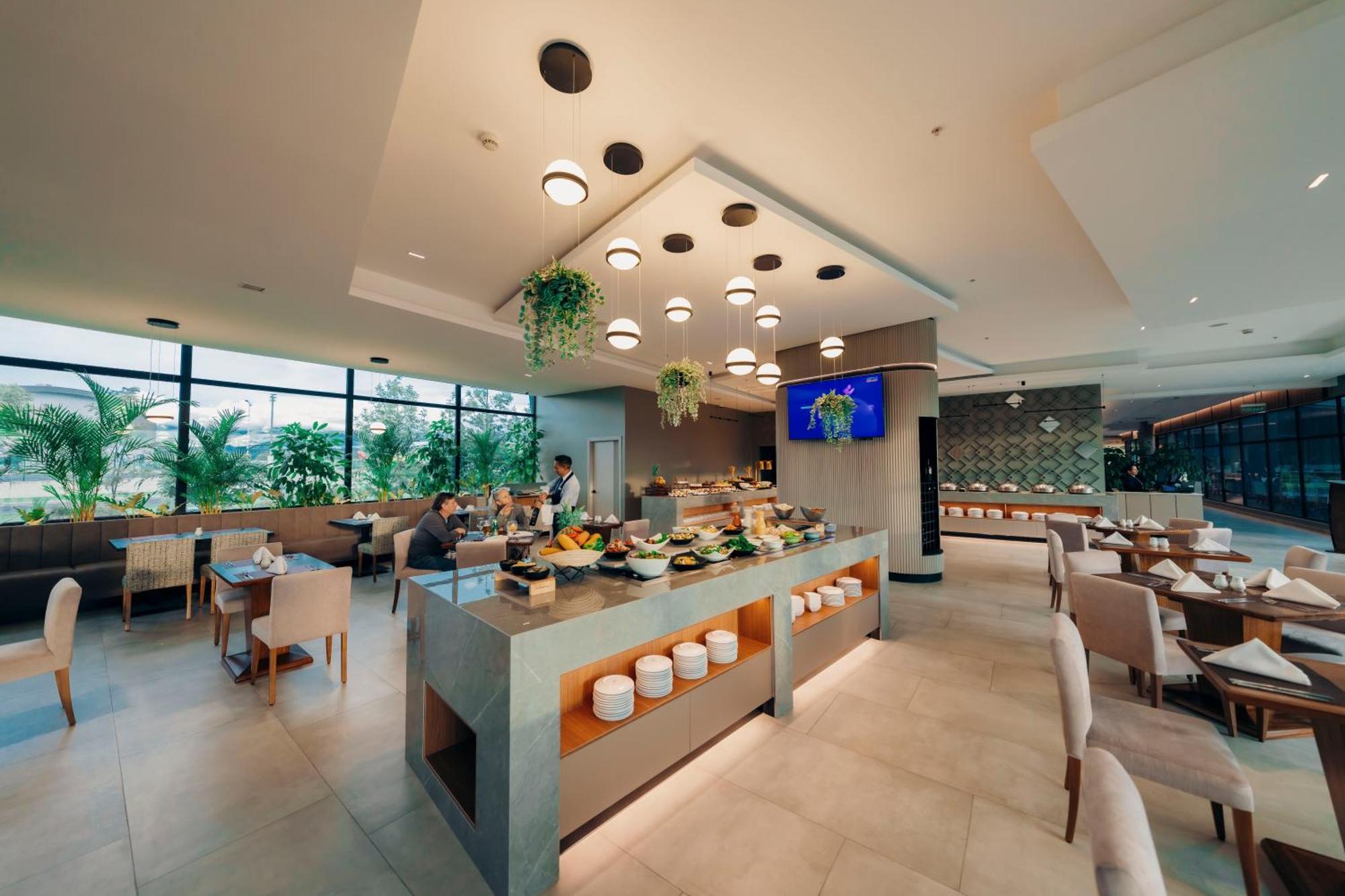 Wyndham Quito Airport Hotell Puembo Exteriör bild