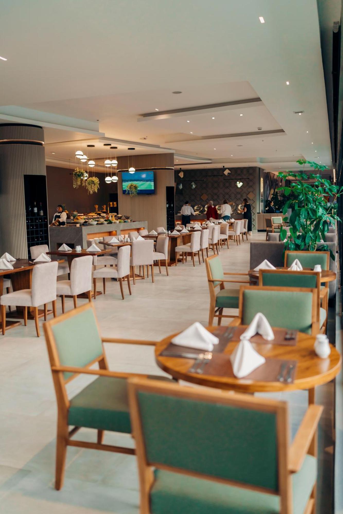Wyndham Quito Airport Hotell Puembo Exteriör bild